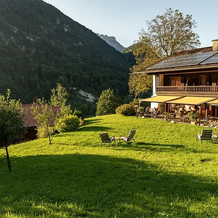 Hotel&chalets Lampllehen Hotel Marktschellenberg